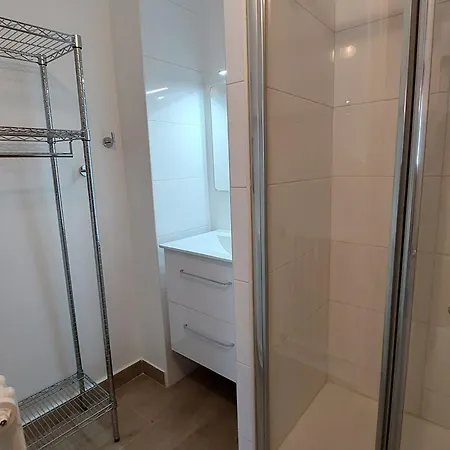 Cosy Au Coeur De Val-d'isere, Pieds Des Pistes, Acces Wifi, 2 Pers. *