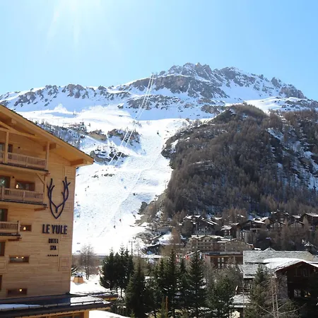 Cosy Au Coeur De Val-d'isere, Pieds Des Pistes, Acces Wifi, 2 Pers. *